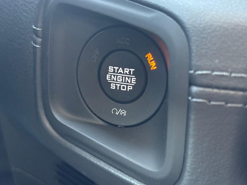 New 2025 Jeep Wrangler 2-door RubiconImage 17