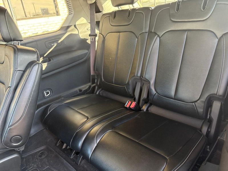 Used 2021 Jeep Grand Cherokee L LimitedImage 5