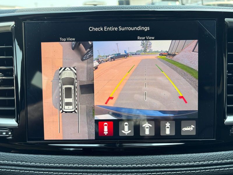 New 2025 Chrysler Pacifica SelectImage 20