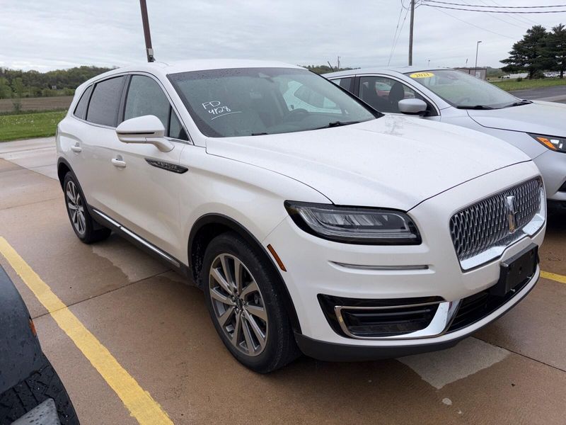 2019 Lincoln Nautilus SelectImage 3