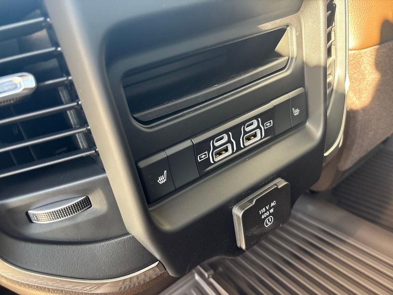 New 2026 RAM 3500 LaramieImage 5