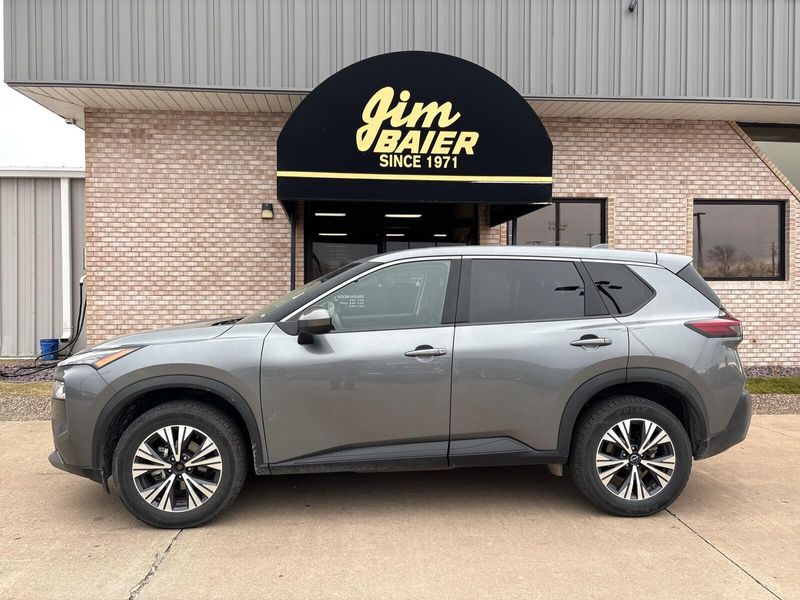 Used 2023 Nissan Rogue SVImage 2