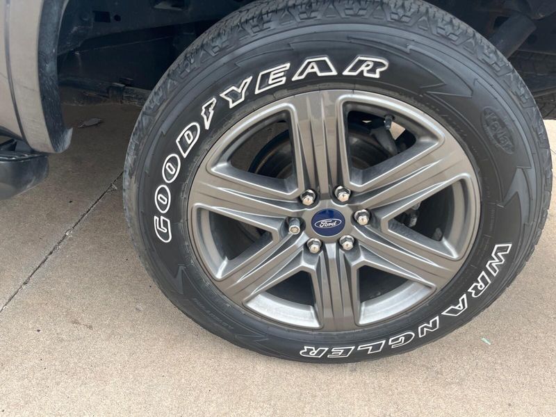 2020 Ford F-150 XLTImage 13