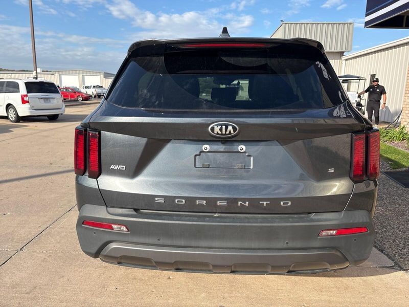 Used 2021 Kia Sorento SImage 9