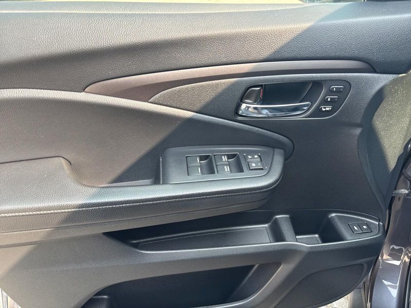 2019 Honda Pilot EX-LImage 14