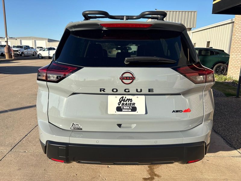 Used 2025 Nissan Rogue Rock CreekImage 9