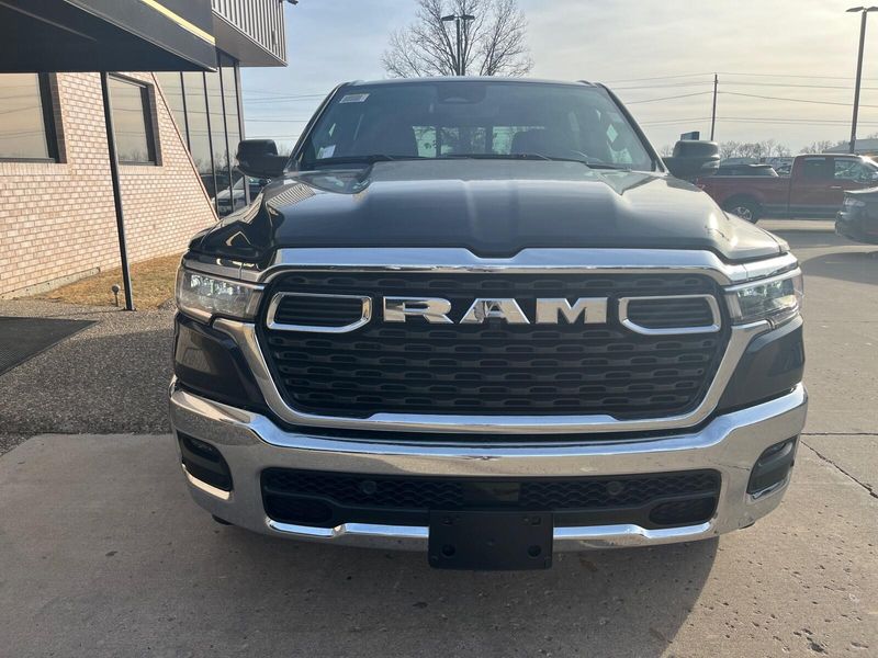 2025 RAM 1500 Big Horn Crew Cab 4x4 5