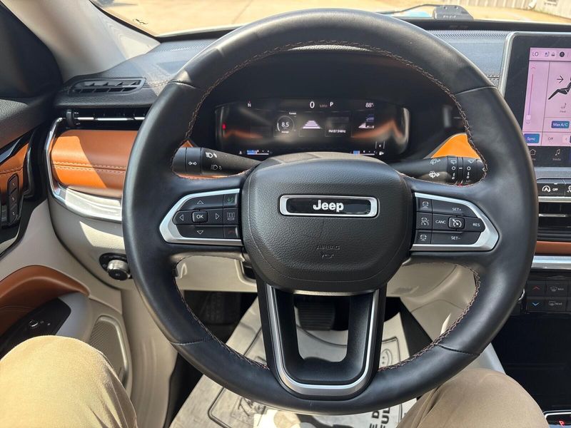 Used 2022 Jeep Compass LimitedImage 16