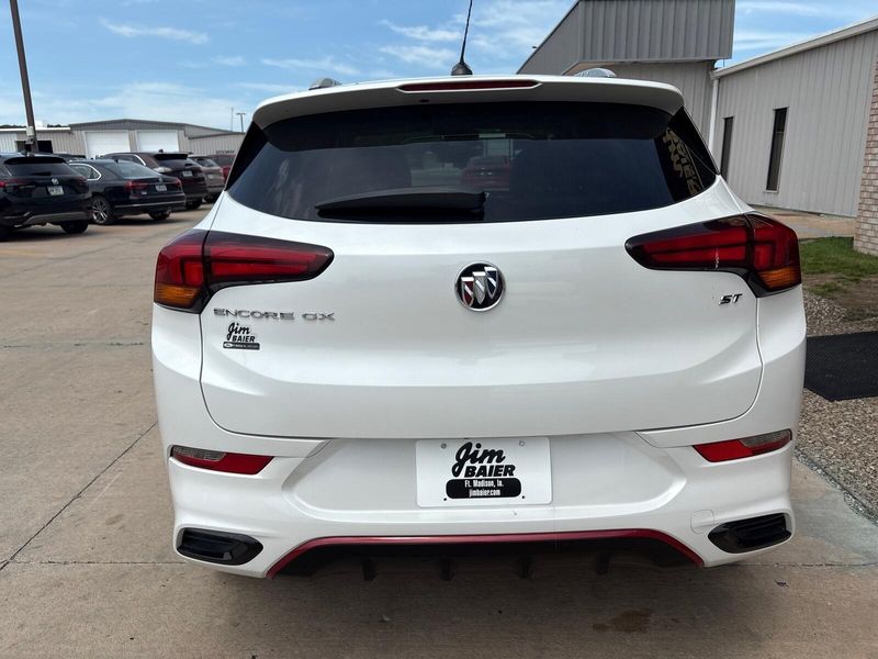 Used 2021 Buick Encore GX PreferredImage 9