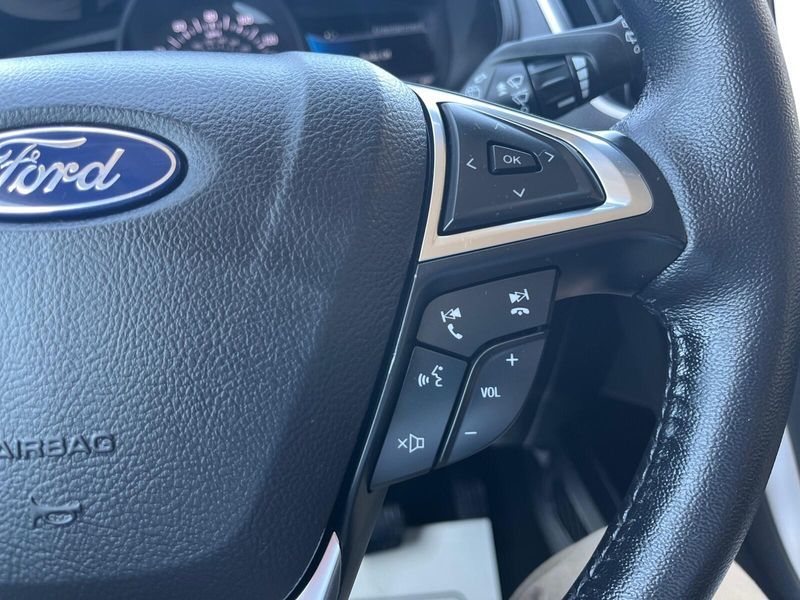 2024 Ford Edge SELImage 15