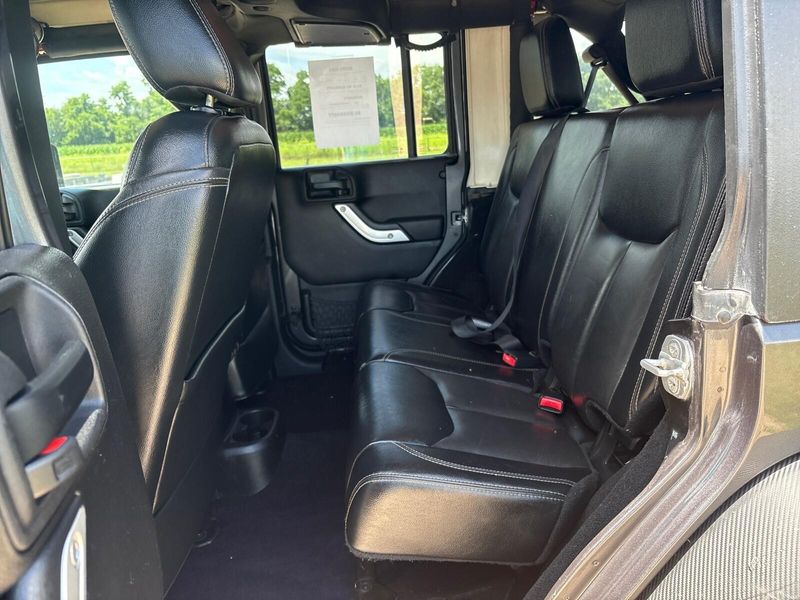 2017 Jeep Wrangler Unlimited RubiconImage 4