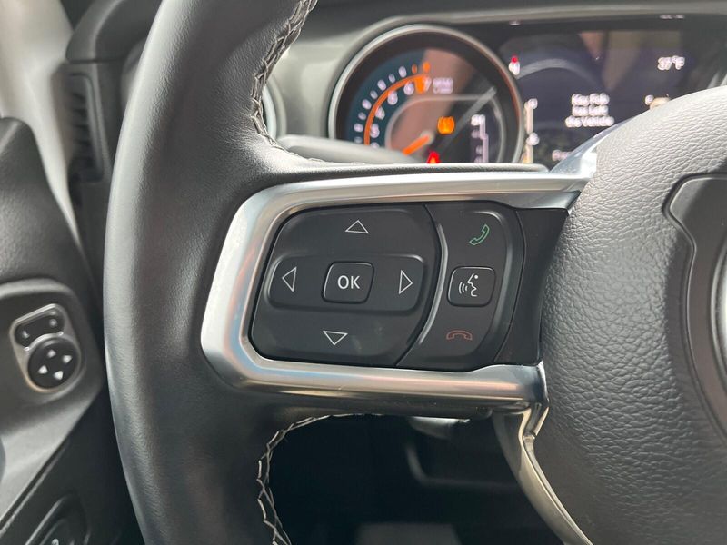 2021 Jeep Wrangler Unlimited SaharaImage 8