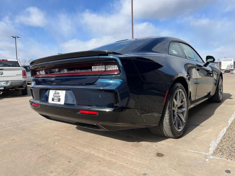 2024 Dodge Charger Daytona Scat Pack AwdImage 9