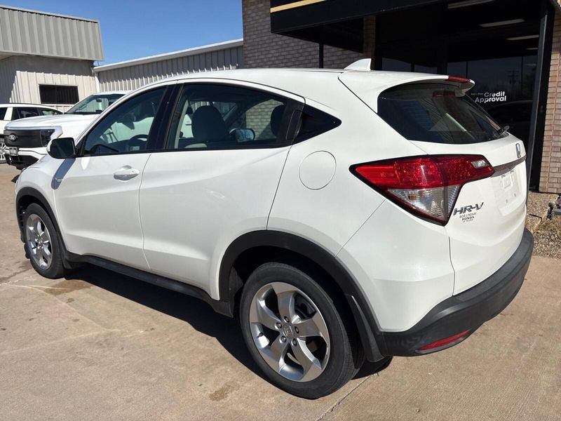 Used 2019 Honda HR-V LXImage 10
