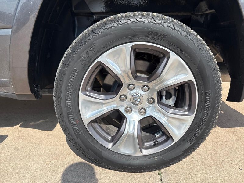 Used 2020 RAM 1500 LaramieImage 12