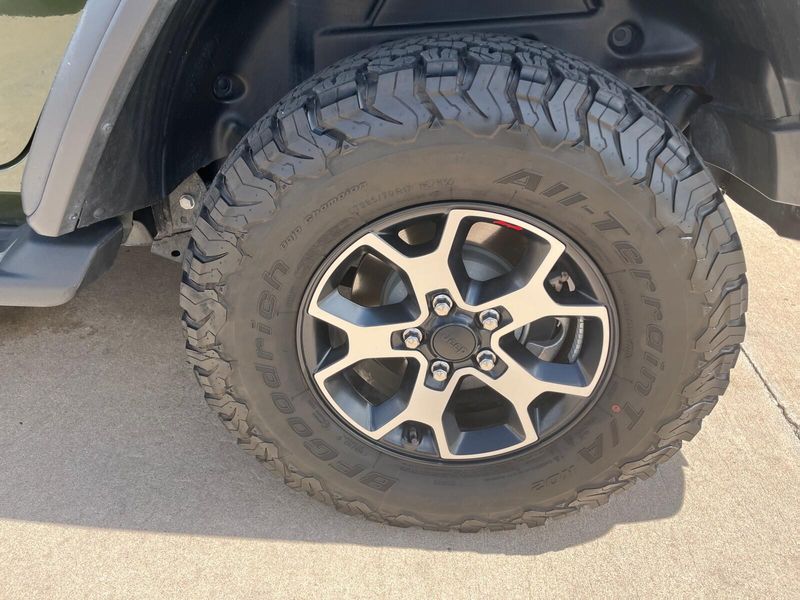 2021 Jeep Wrangler Unlimited RubiconImage 12