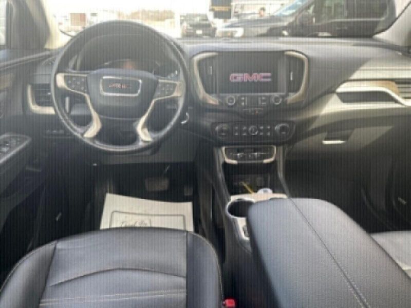 2022 GMC Terrain DenaliImage 6