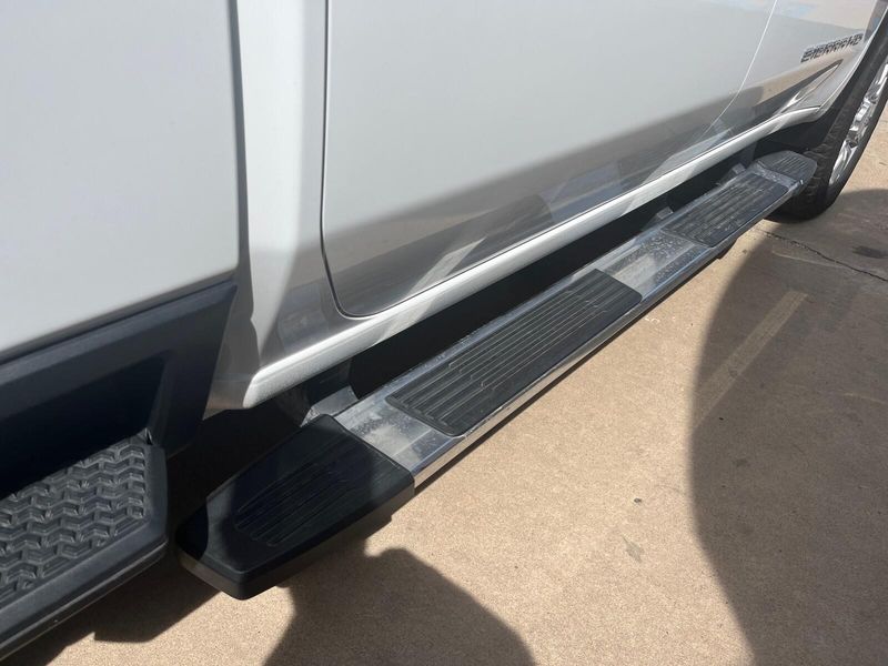 2024 GMC Sierra 2500HD SLTImage 10