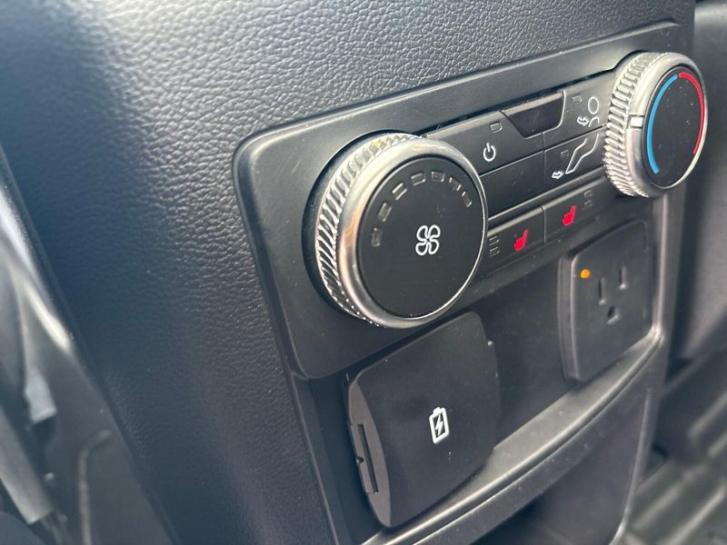 Used 2020 Ford Explorer LimitedImage 6