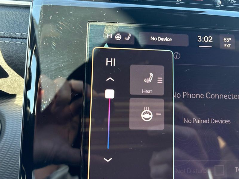 New 2025 Jeep Grand Cherokee Altitude X 4x4Image 24