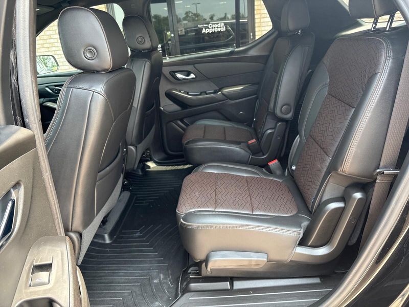 2022 Chevrolet Traverse High CountryImage 4