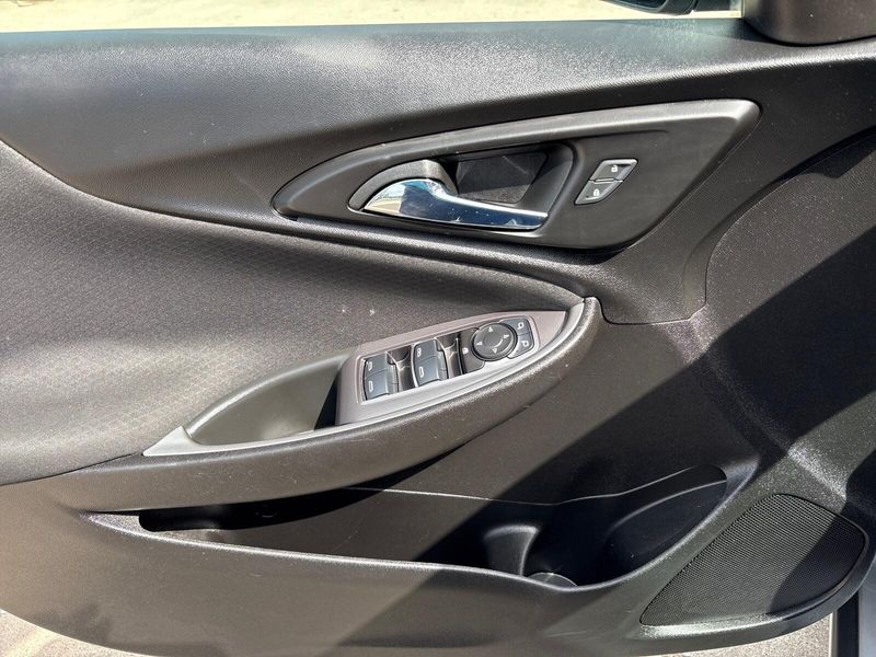 2022 Chevrolet Malibu LTImage 14