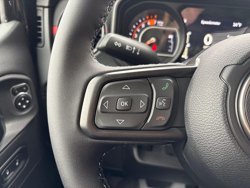 New 2026 Jeep Wrangler 4-door RubiconImage 13