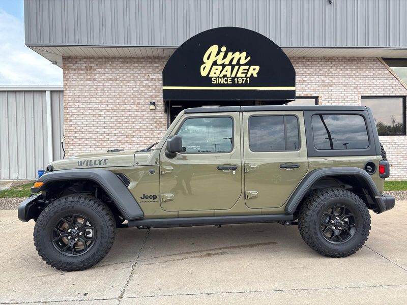 2025 Jeep Wrangler 4-door WillysImage 2
