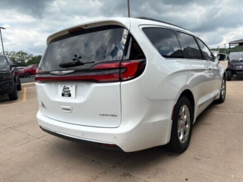 2022 Chrysler Pacifica LimitedImage 10