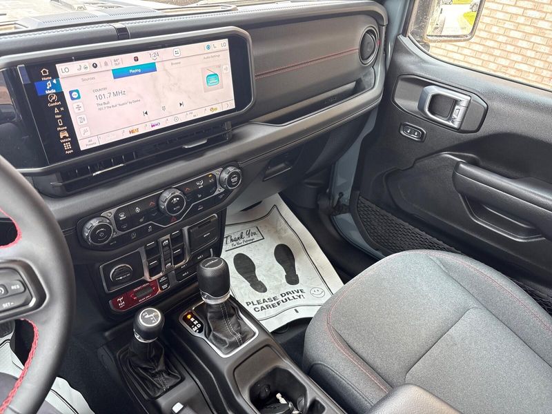 2024 Jeep Gladiator RubiconImage 17