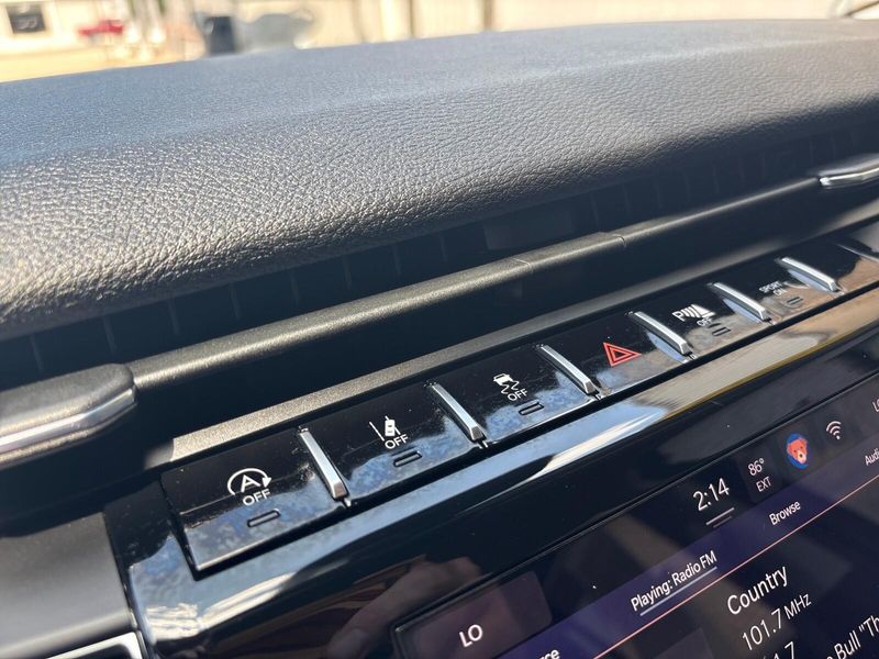 Used 2023 Jeep Grand Cherokee LaredoImage 20