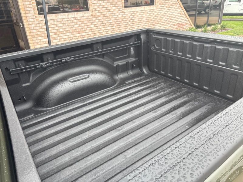 New 2027 RAM 1500 Big Horn Crew Cab 4x4 5