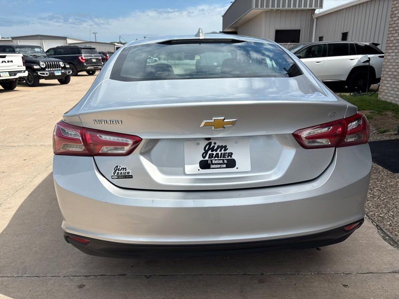 2022 Chevrolet Malibu LTImage 11