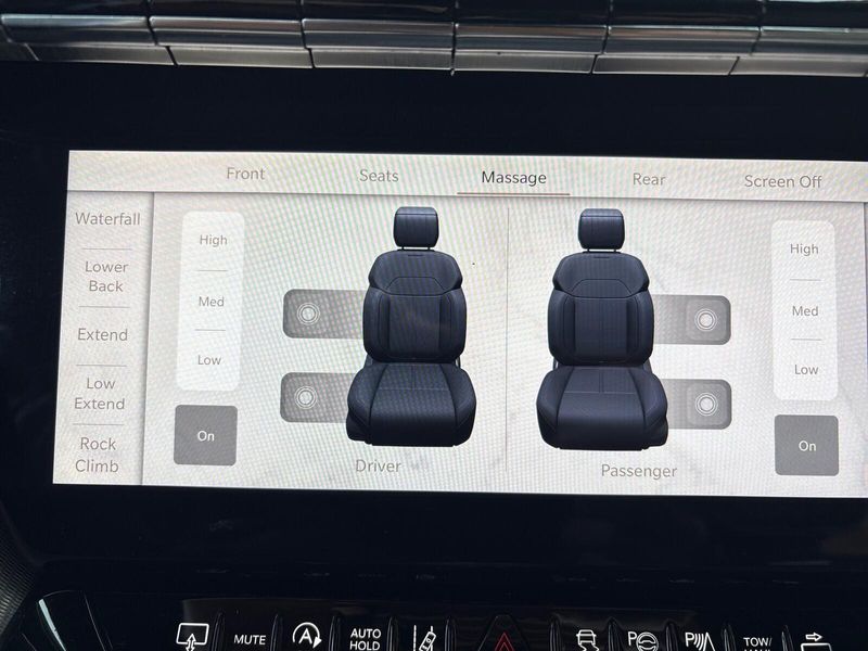 2022 Jeep Grand Wagoneer Series IIIImage 29