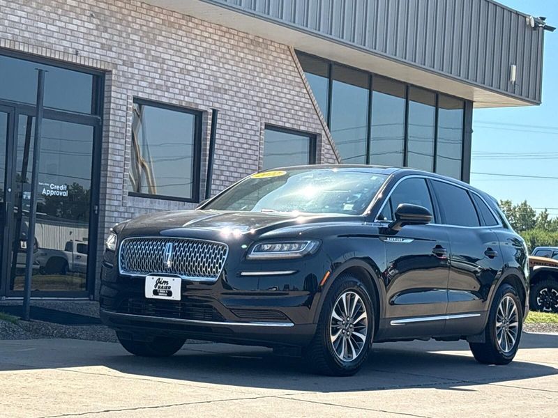 Used 2022 Lincoln Nautilus ReserveImage 1
