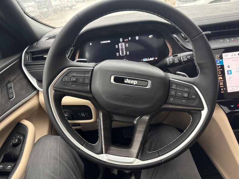 New 2026 Jeep Grand Cherokee Limited 4x4Image 14