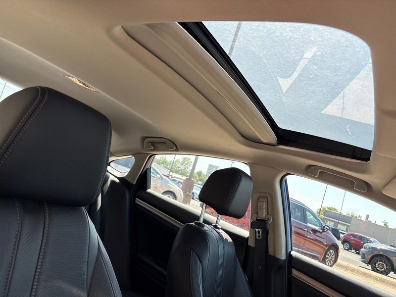 2018 Honda Civic EX-LImage 8