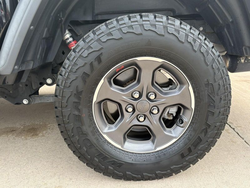Used 2020 Jeep Gladiator RubiconImage 24