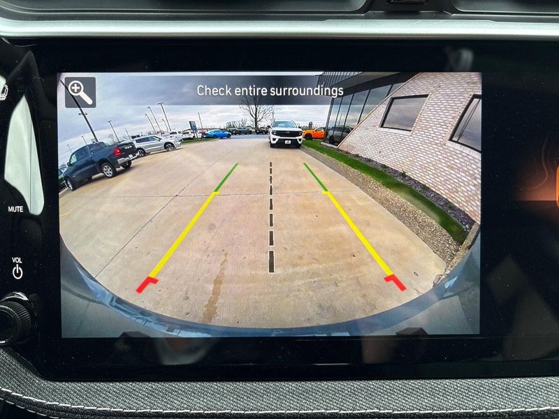 New 2026 Jeep Cherokee LaredoImage 17