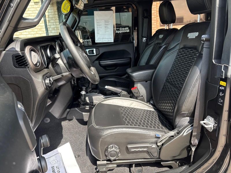 Used 2020 Jeep Wrangler Sport SImage 3