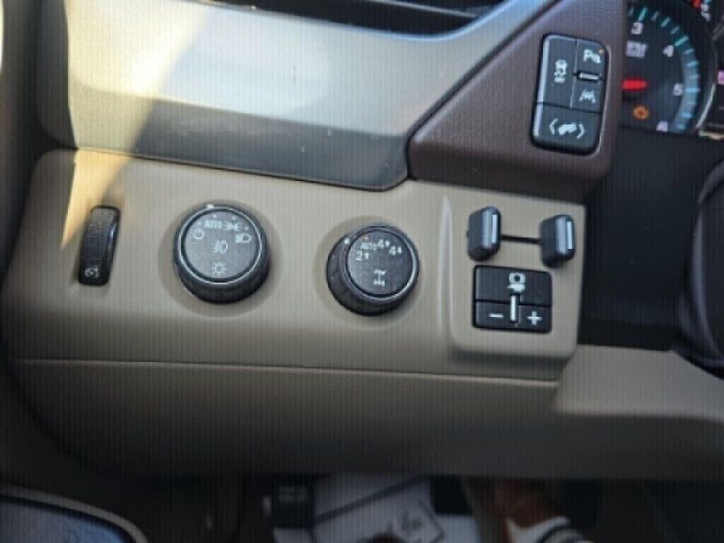 2018 Chevrolet Tahoe LTImage 32