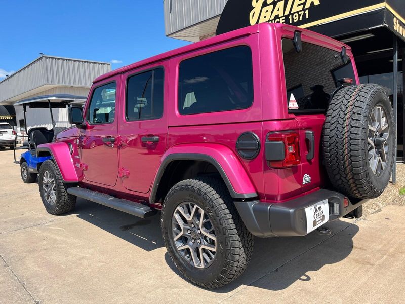 2024 Jeep Wrangler 4-door SaharaImage 10