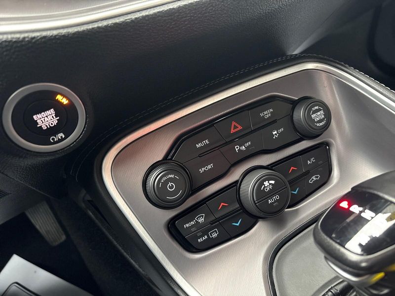 Used 2022 Dodge Challenger GTImage 17