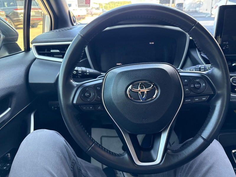 Used 2023 Toyota Corolla Hatchback XSEImage 13