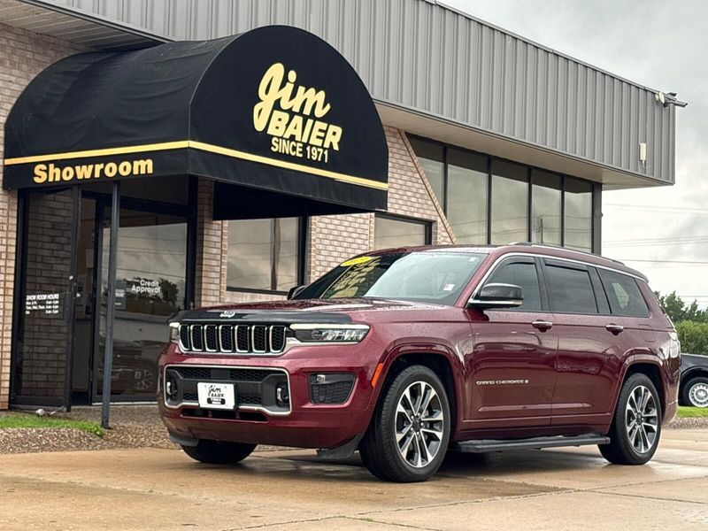 Used 2023 Jeep Grand Cherokee L OverlandImage 1