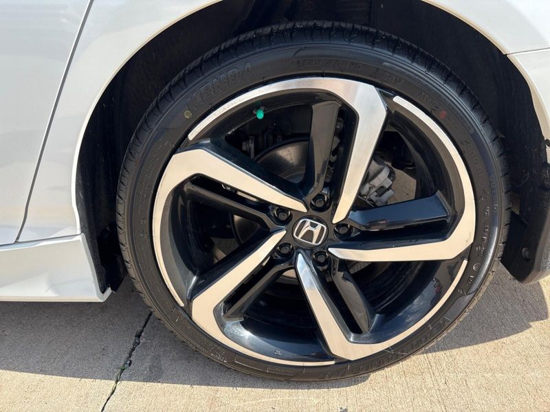 Used 2022 Honda Accord SportImage 12