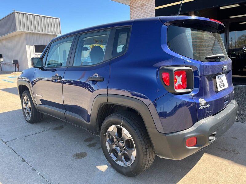 2018 Jeep Renegade SportImage 10