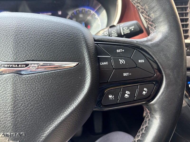 2020 Chrysler Pacifica Touring L PlusImage 15