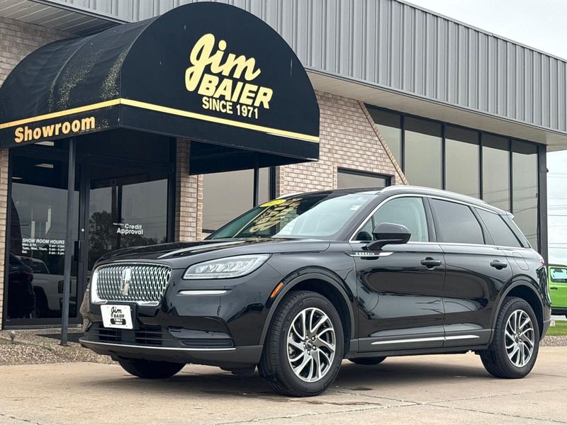 2022 Lincoln Corsair StandardImage 1