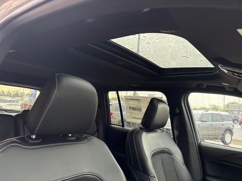 2025 Jeep Grand Cherokee Altitude X 4x4Image 8